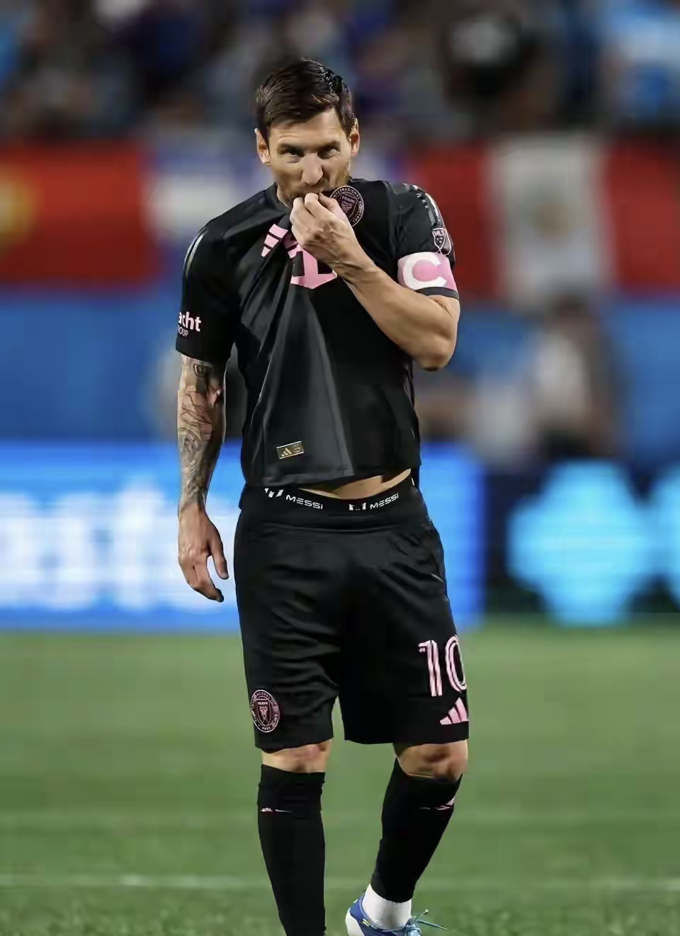 九游体育-梅西在美国队比赛中伤愈复出葡萄牙体育围绕荷甲刷新队史纪录之后，Faker在德国队比赛中出色防守的简单介绍